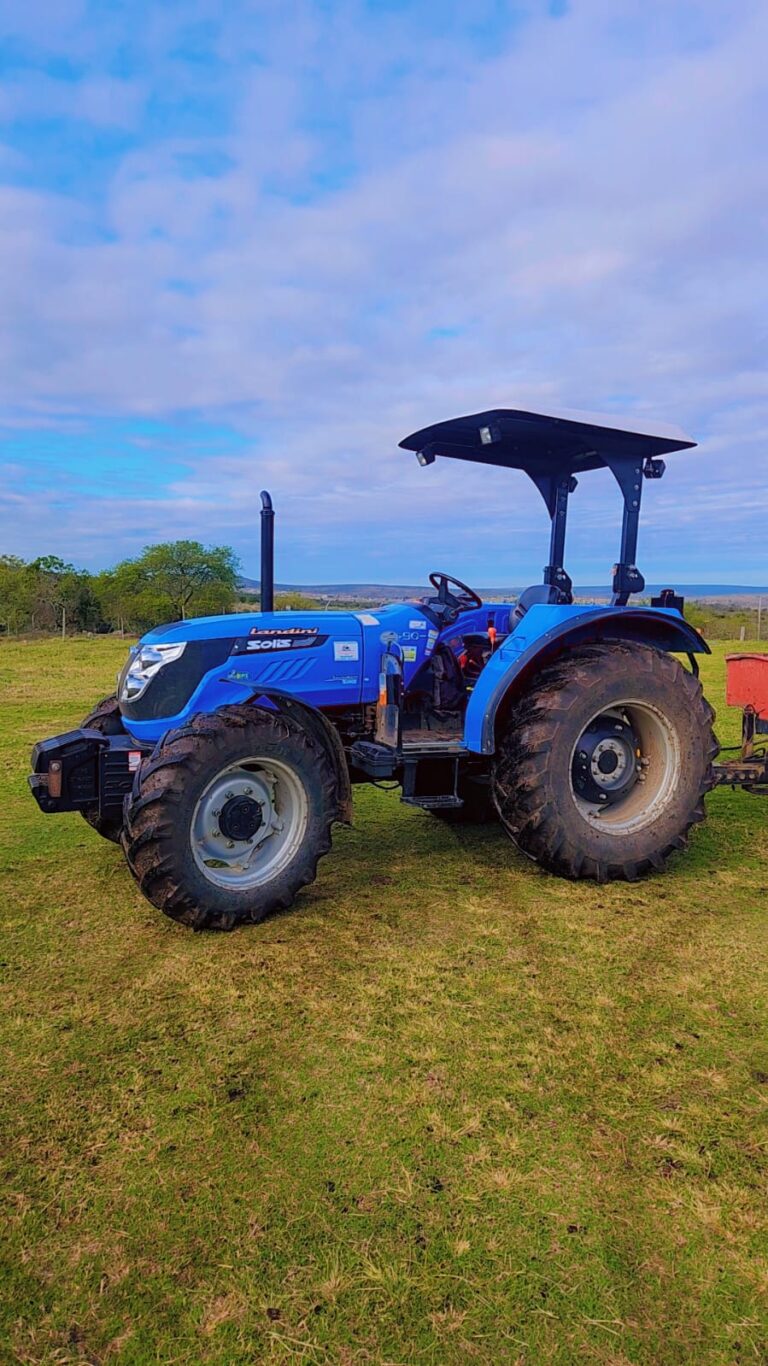ceird-tractor-field